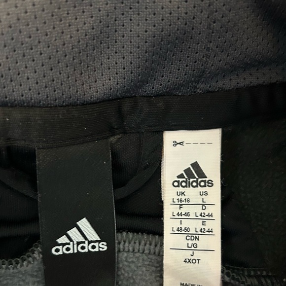 Like new adidas hoodie! - Picture 4 of 4